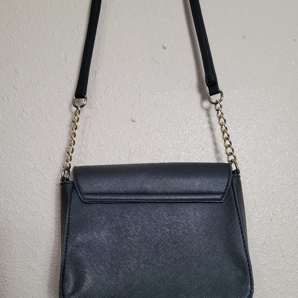 Michael Kors black leather crossbody handbag - Picture 3 of 13